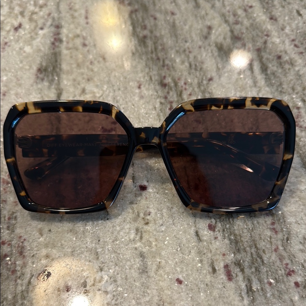 Diff Eyewear Brown Tortoiseshell Sunglasses - image 1